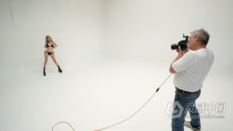 不同灯光设置高调照明效果人像摄影技巧视频教程  福风灵感网 www.ffidea.com