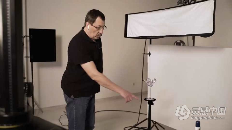 俄罗斯摄影师 Igor Sakharov 燃烧的冰产品摄影教程 中英字幕  福风灵感网 www.ffidea.com